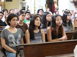 Litoměřice navštívila katolická mládež z Filipín. Míří za papežem Františkem do Polska